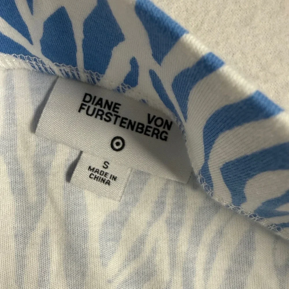 DVF Diane von Furstenberg‎ Target Skirt Top Set Women S Blue Zebra Knit Chic NEW